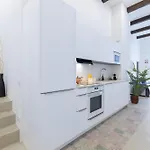 דירה Modern & Stylish Close To The *