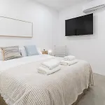 Modern & Stylish Close To The ולנסיה